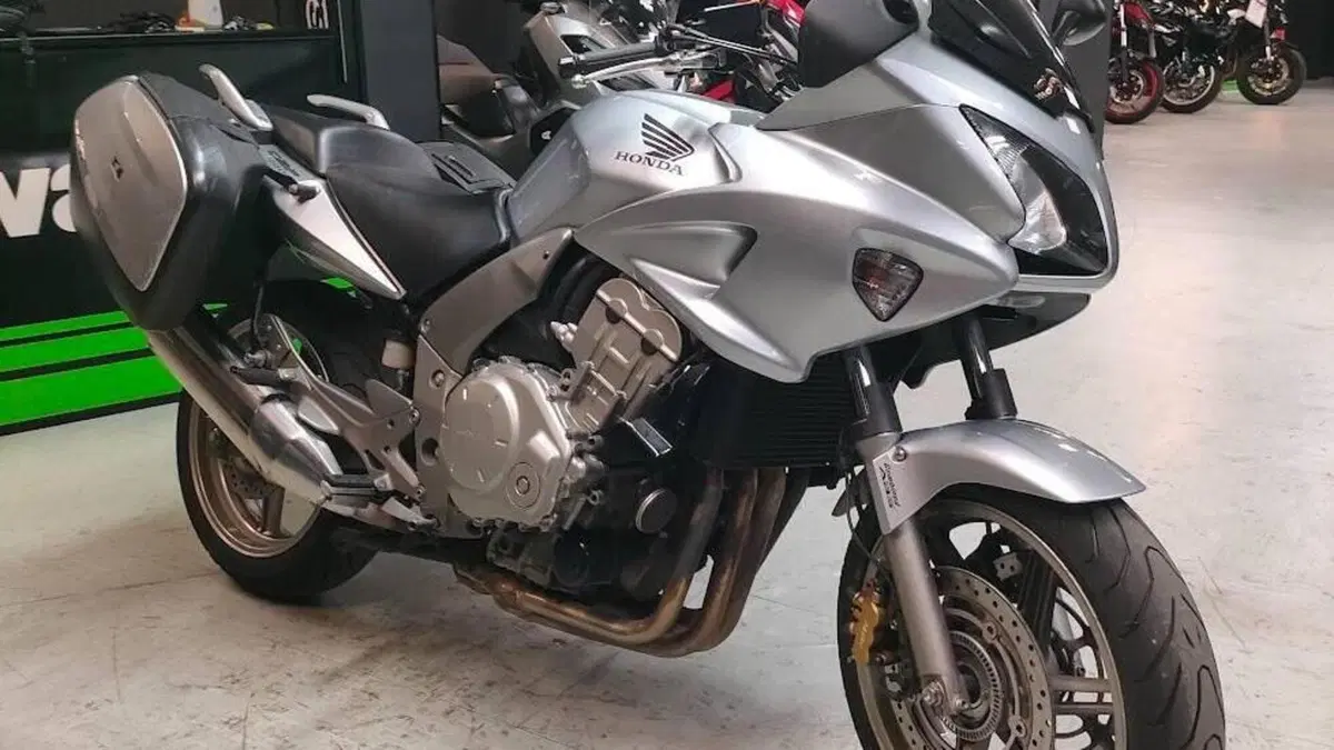 Honda CBF 1000  (5)