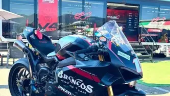 Ducati Panigale V4 S (2022 - 24) usata