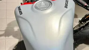Ducati Panigale V4 S (2022 - 24)  (4)