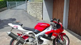 Yamaha YZF R1 (1998 - 99) usata
