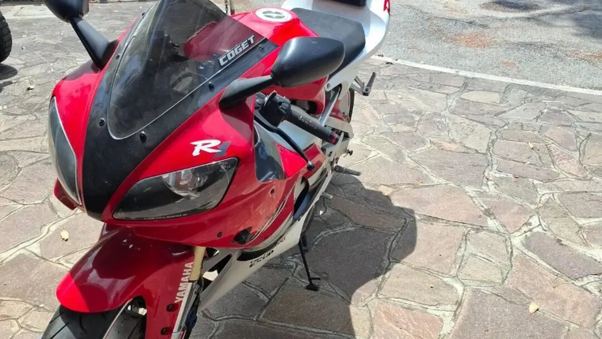 Yamaha YZF R1 (1998 - 99)  (3)