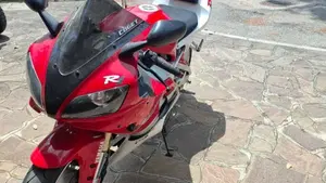 Yamaha YZF R1 (1998 - 99)  (3)