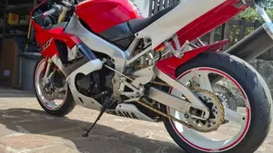 Yamaha YZF R1 (1998 - 99)  (6)