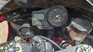 Yamaha YZF R1 (1998 - 99)  (12)