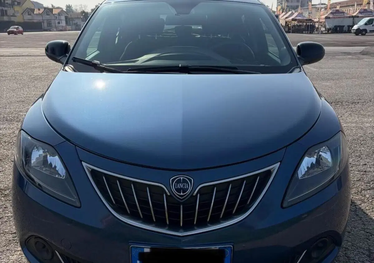 Lancia Ypsilon 1.2 69 CV 5 porte GPL Gold Plus