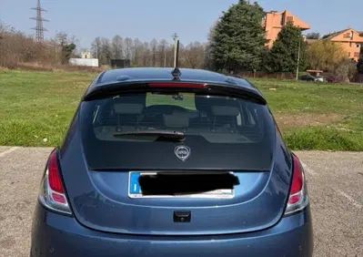 Lancia Ypsilon 1.2 69 CV 5 porte GPL Gold Plus (2)