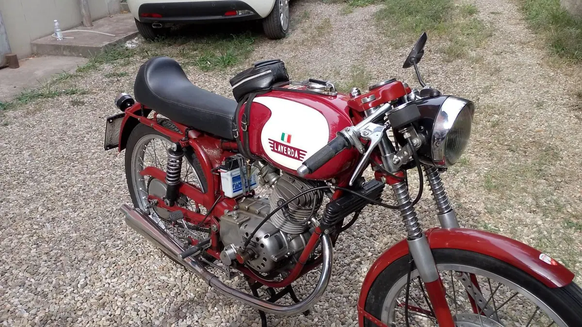 Laverda   (8)