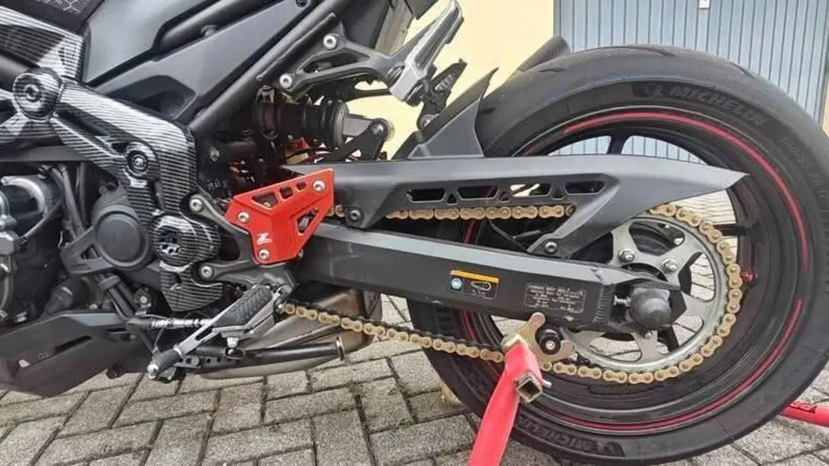 Kawasaki Z 900 Performance (2019)  (3)