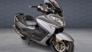 Suzuki Burgman AN 650 (2013 - 15)  (2)