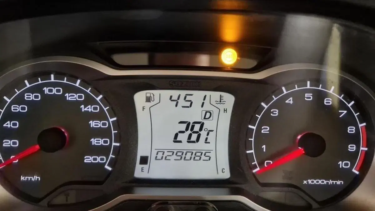 Suzuki Burgman AN 650 (2013 - 15)  (6)