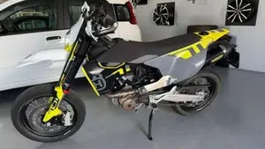 Husqvarna 701 Supermoto (2023 - 25) 
