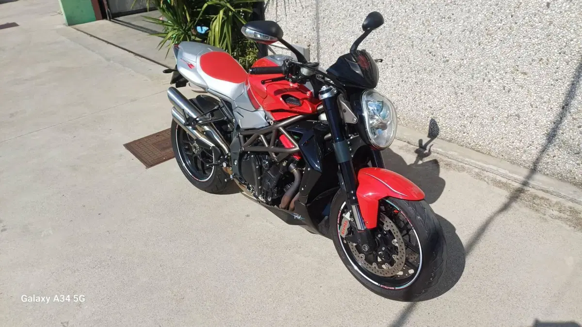 MV Agusta Brutale 1090 RR (2009 - 15)  (3)