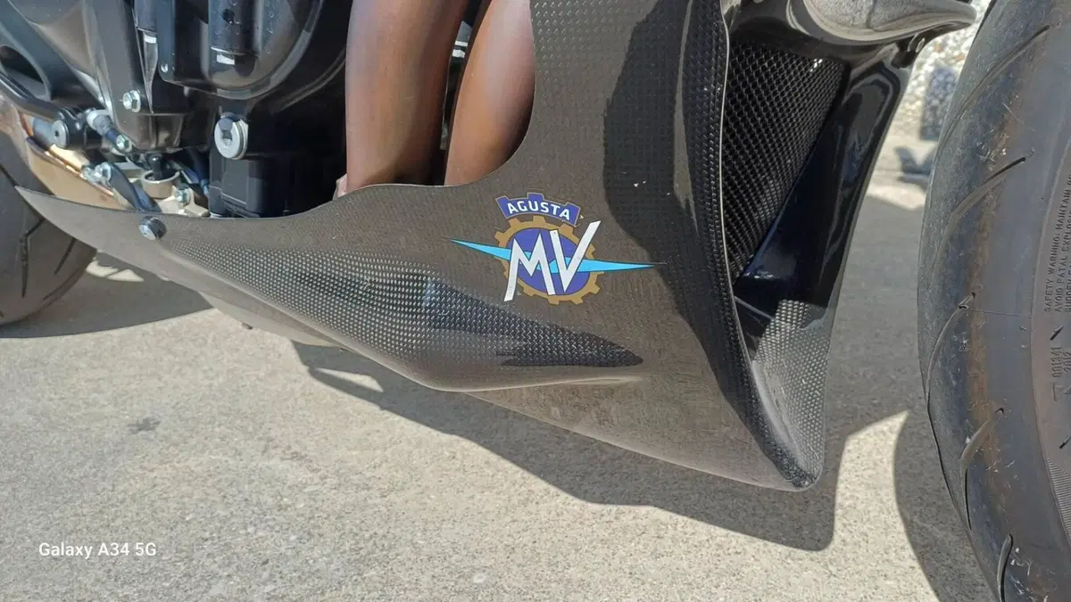 MV Agusta Brutale 1090 RR (2009 - 15)  (8)