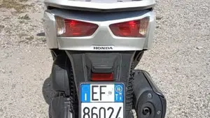 Honda Forza 300 ABS (2013 - 17)  (2)