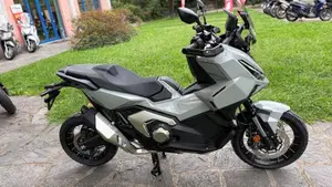 Honda X-ADV 750 (2025 - 27)  (3)