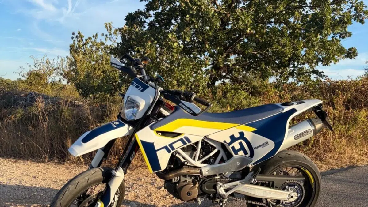Husqvarna 701 Supermoto (2017 - 19)  (4)