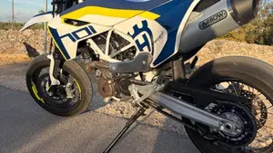 Husqvarna 701 Supermoto (2017 - 19)  (10)