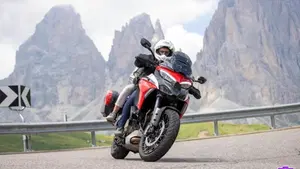 Ducati Multistrada V4 S (2021 - 24)  (2)