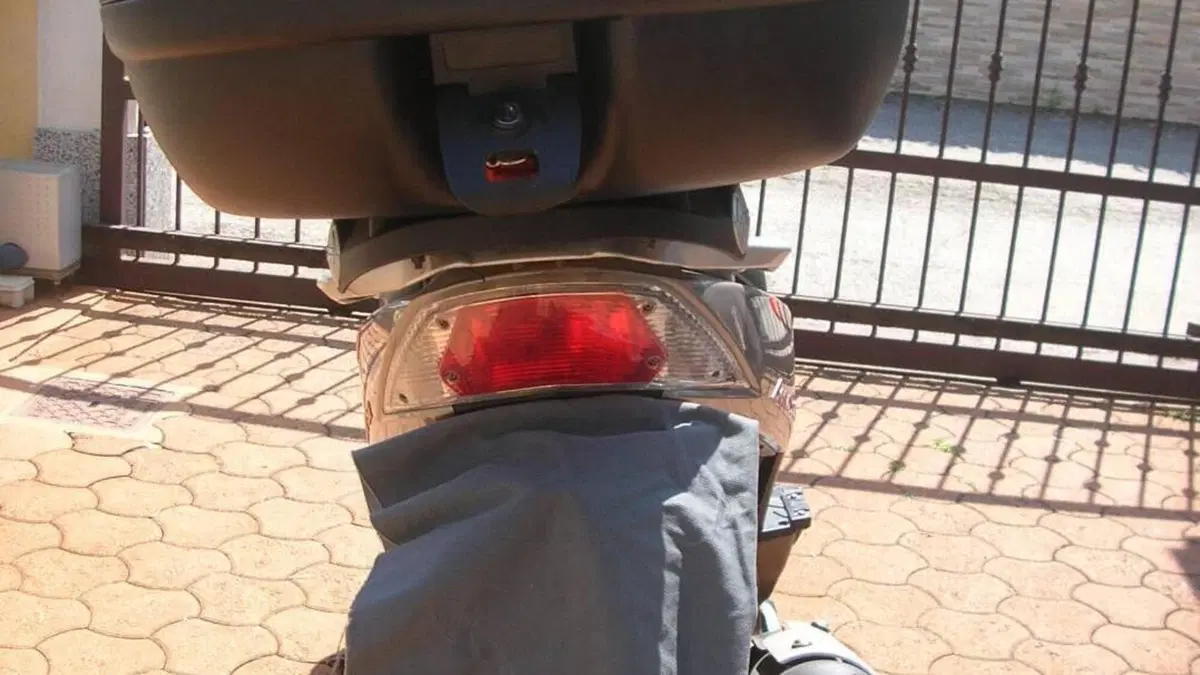 Kymco Agility 150 R16  (3)