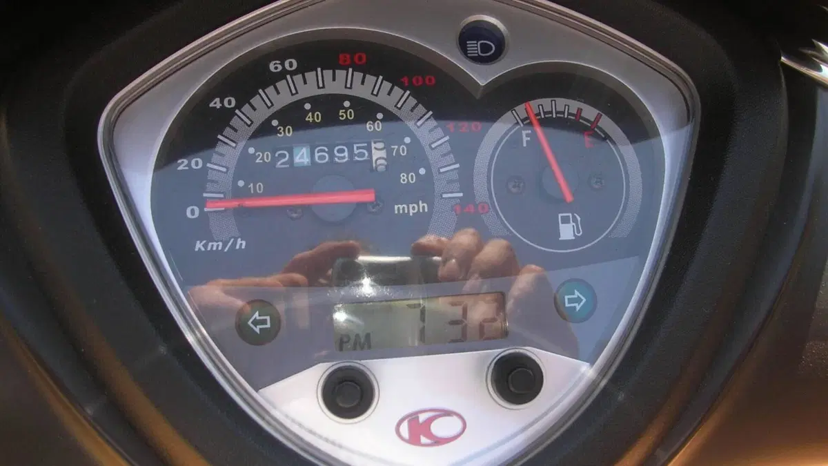 Kymco Agility 150 R16  (4)