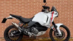 Ducati DesertX (2022 - 25)  (2)