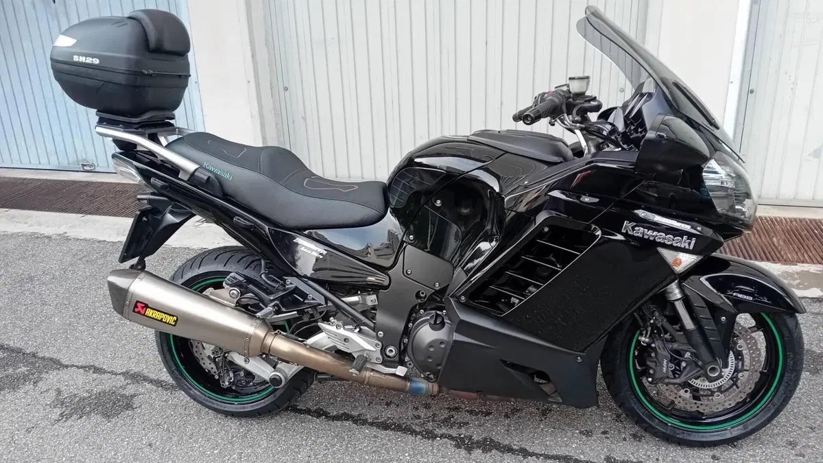 Kawasaki GTR 1400 (2007 - 09)  (11)