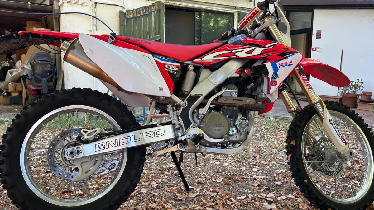 HM CRF 250 X Motard (2004)   (4)