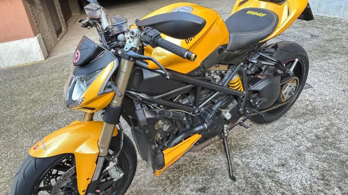 Ducati Streetfighter 848 (2011 - 15)  (3)