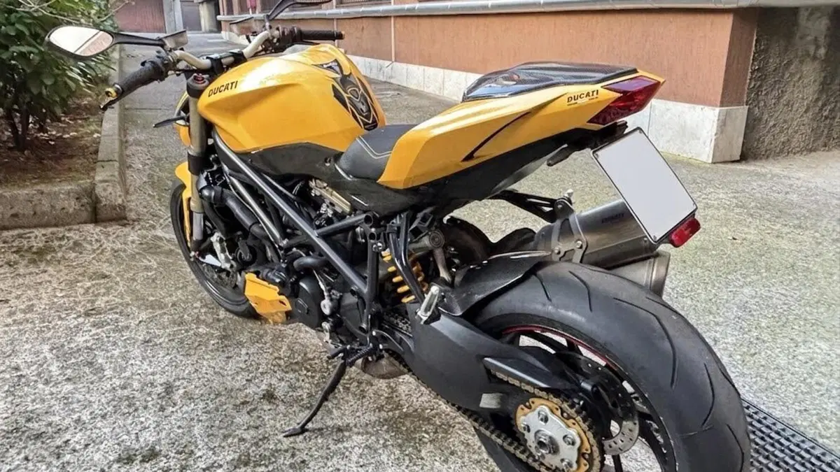 Ducati Streetfighter 848 (2011 - 15)  (9)