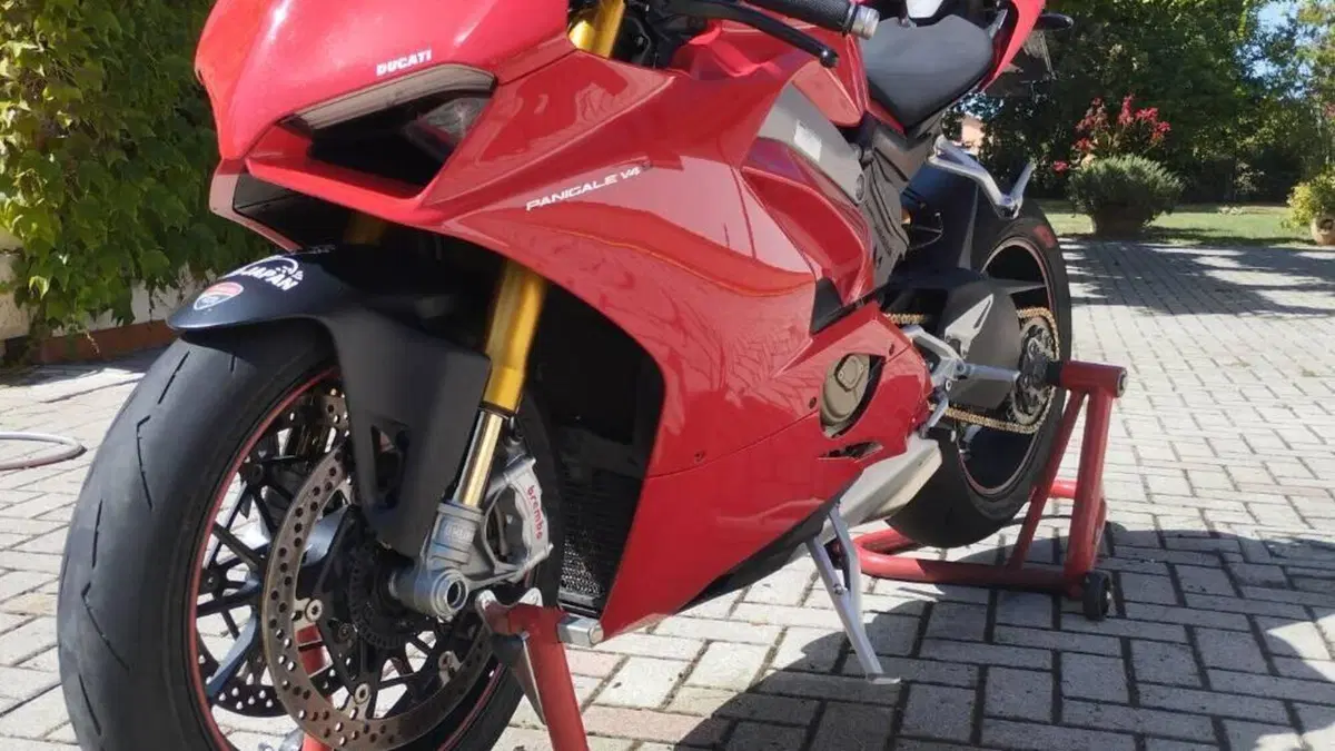 Ducati Panigale V4 S 1100 (2018 - 19) 