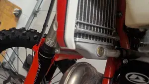 Betamotor RR X-PRO 300 2T Enduro (2025)  (4)