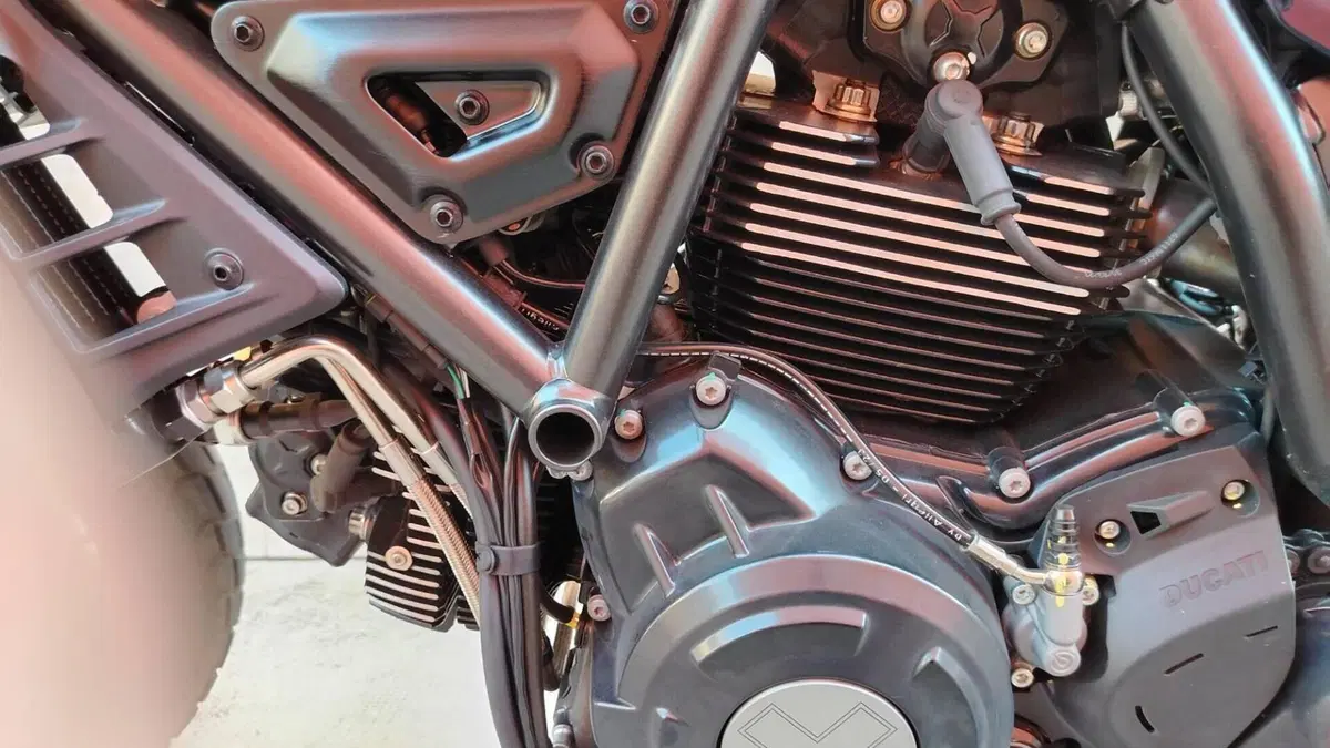 Ducati Scrambler 800 Nightshift (2023 - 24)  (5)