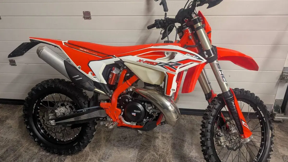Betamotor RR X-PRO 300 2T Enduro (2025)  (2)
