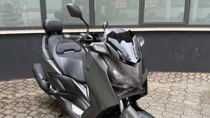 Yamaha X-Max 125 (2025 - 26)  (3)