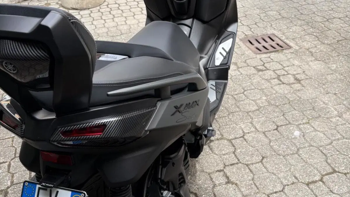 Yamaha X-Max 125 (2025 - 26)  (4)