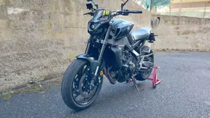 Yamaha MT-09 (2021 - 23)  (2)
