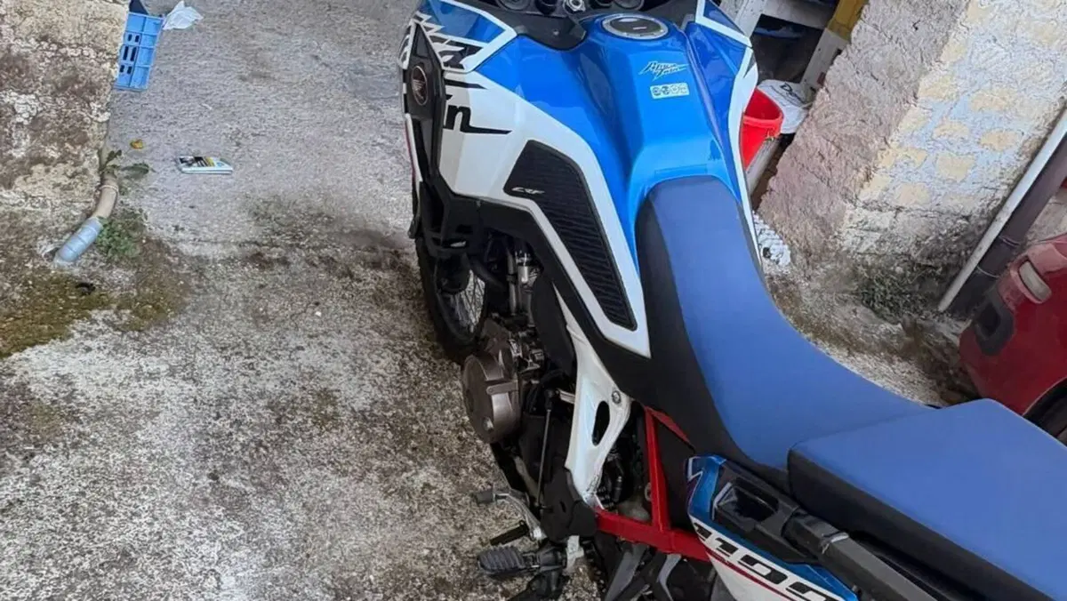 Honda Africa Twin CRF 1100L (2022 - 23)  (3)