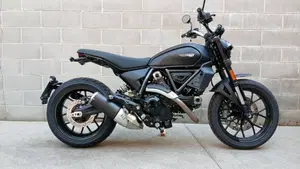 Ducati Scrambler 800 Icon Dark (2025 - 26) 