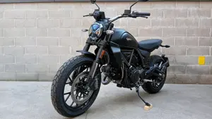 Ducati Scrambler 800 Icon Dark (2025 - 26)  (2)