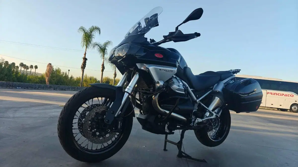 Moto Guzzi Stelvio 1200 4V (2008 - 10) 