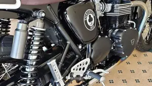 Triumph Thruxton 900 ACE (2014 - 15)  (8)