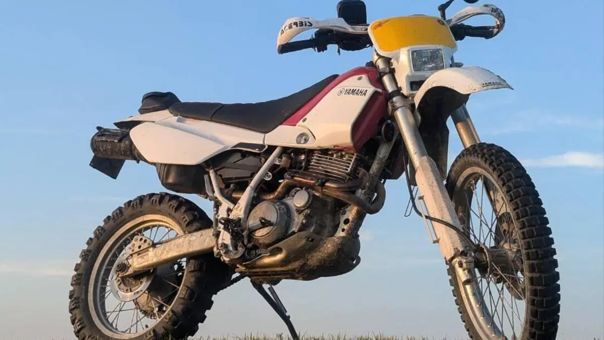 Yamaha TT 600 R  (2)