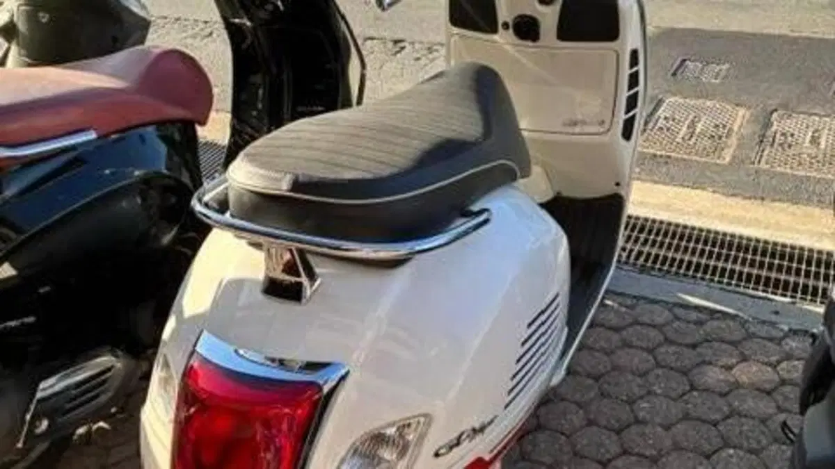 Vespa GTS 300 Super Sport (2023 - 24)  (3)