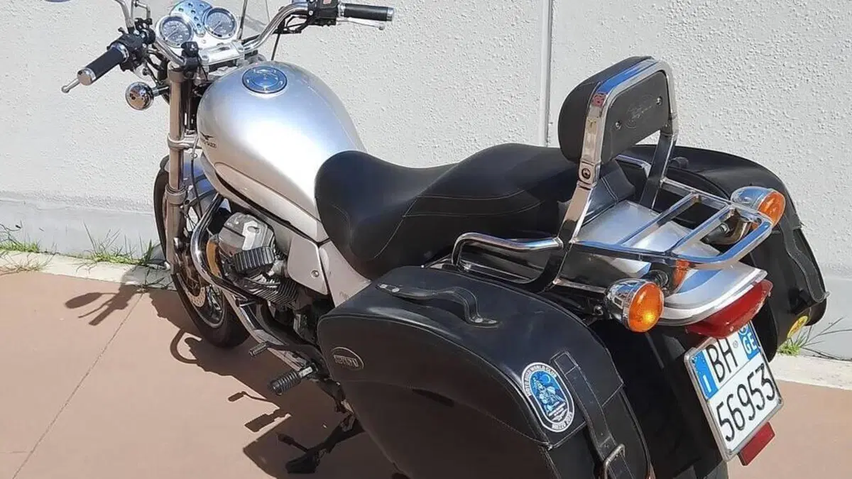 Moto Guzzi Nevada 750 (2002 - 06)  (2)