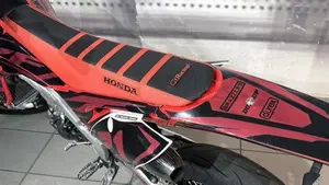 Honda CRF 450R (2019)  (3)
