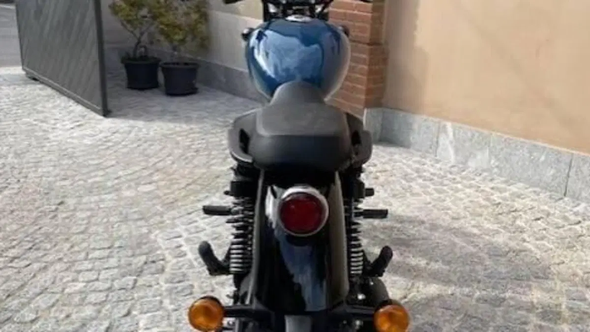 Royal Enfield Meteor 350 (2021 - 26)  (4)