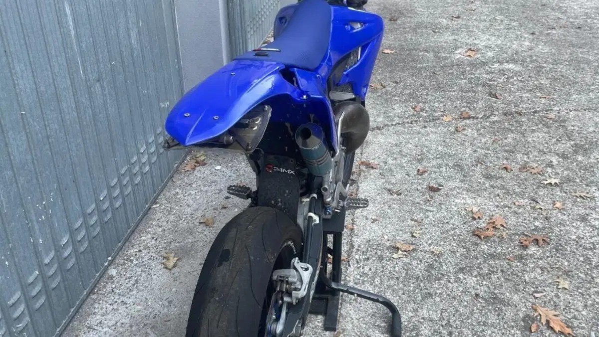 Yamaha YZ 125 (2021)  (3)