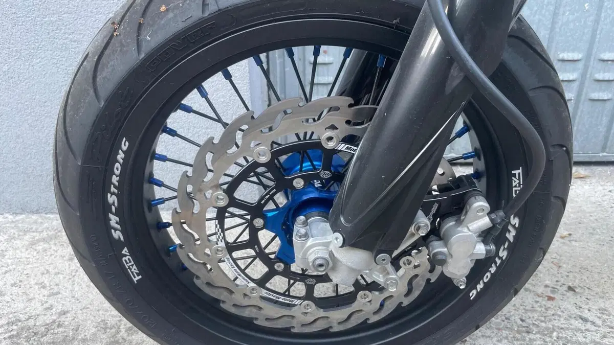 Yamaha YZ 125 (2021)  (5)