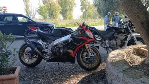Aprilia RSV4 Factory APRC ABS (2011 - 15)  (3)