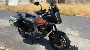 KTM 1290 Super Adventure S (2021 - 25)  (2)